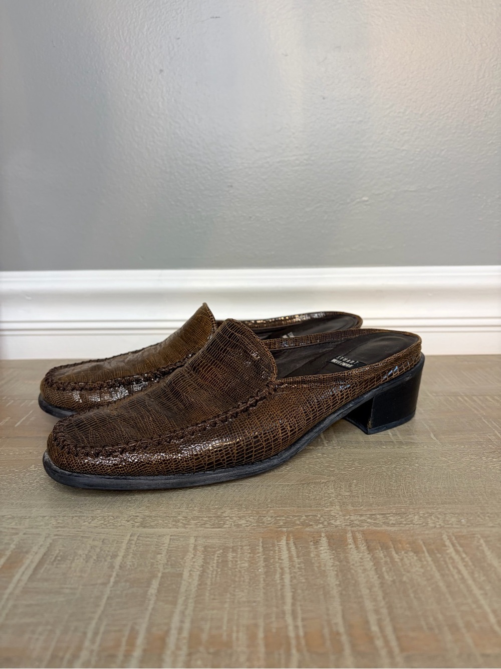 Stuart Weitzman Vintage Women’s Brown Mules, Size 7